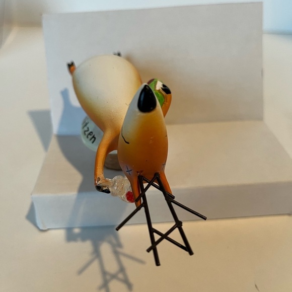 New in Box Two Wine Enthusiast Bottle Stoppers Vixen and Blitzen  Set of 2 - Picture 11 of 14